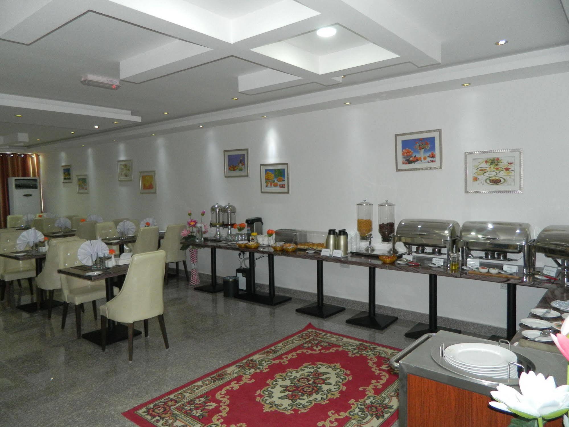Wanasa Hotel Apartments Muscat Luaran gambar
